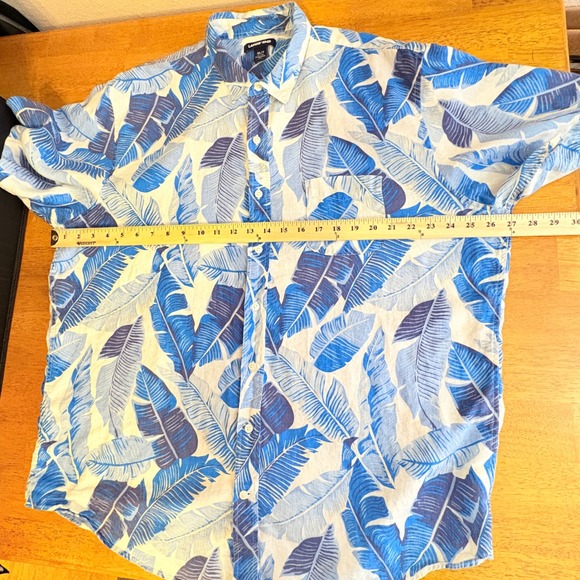 Lands End Mens XLT 100% Linen Short Sleeve Button Down Shirt Tropical Blue White - Picture 5 of 7